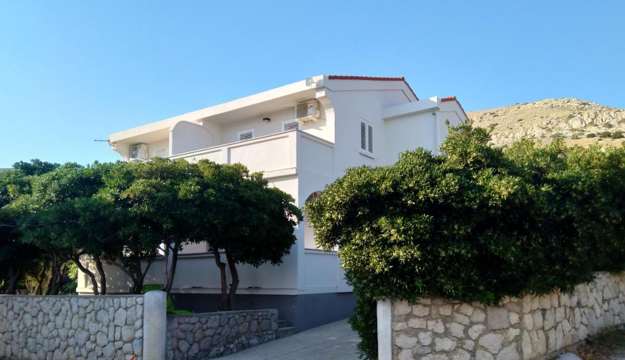 Apartment Edina Pag Pag Town Exterior foto